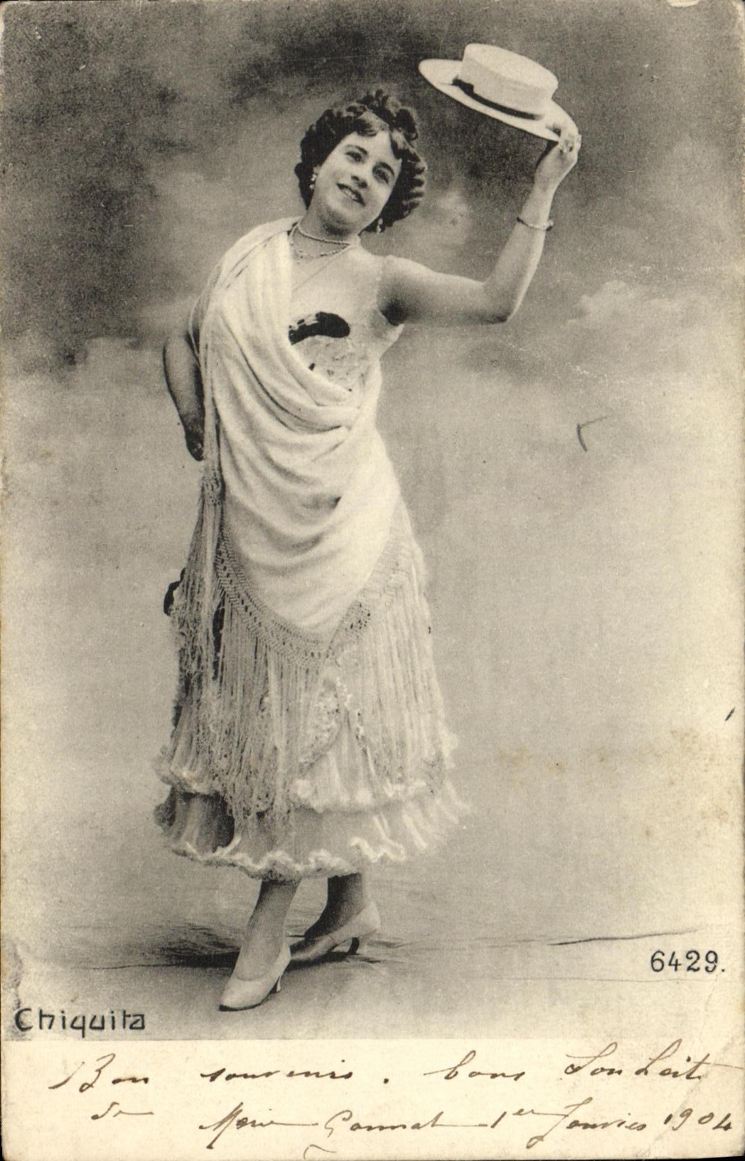 Chiquita — Danseuse en robe à franges — Studio Londeit, n° 6429