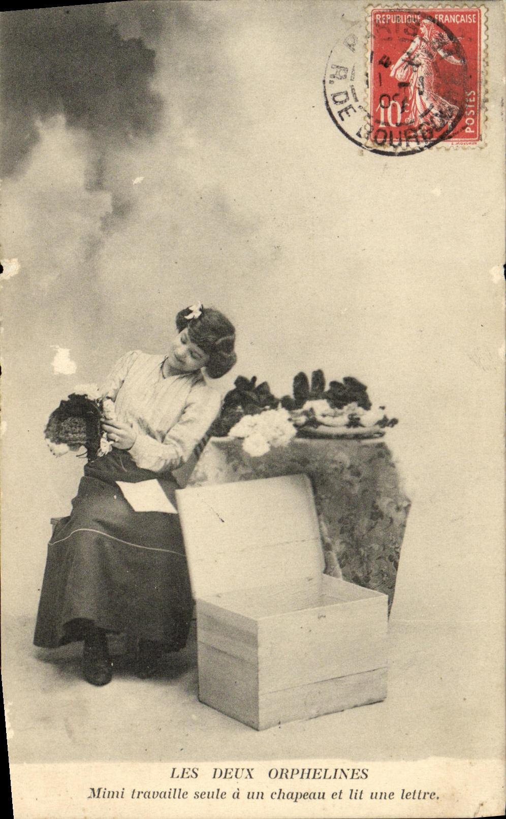 CPA Fantaisie Femme Les deux orphelines