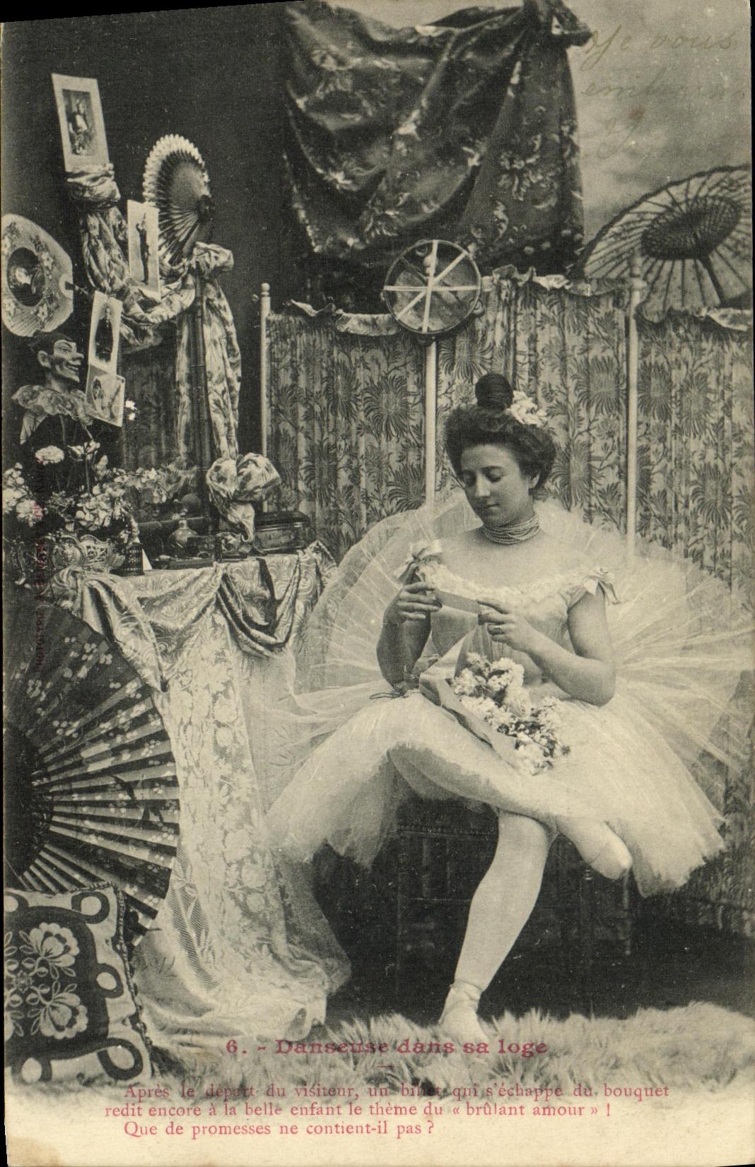 Danseuse dans sa loge — scène de théâtre — éditeur non identifié, n°6