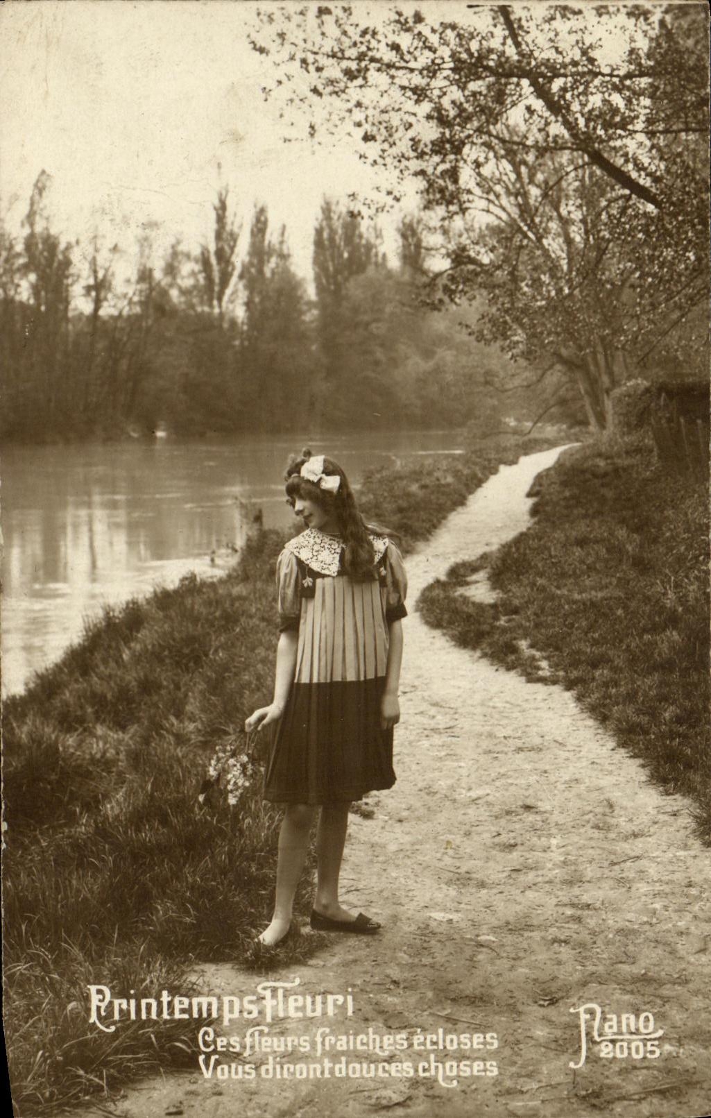 CPA Fantaisie Enfant Printemps fleuri 