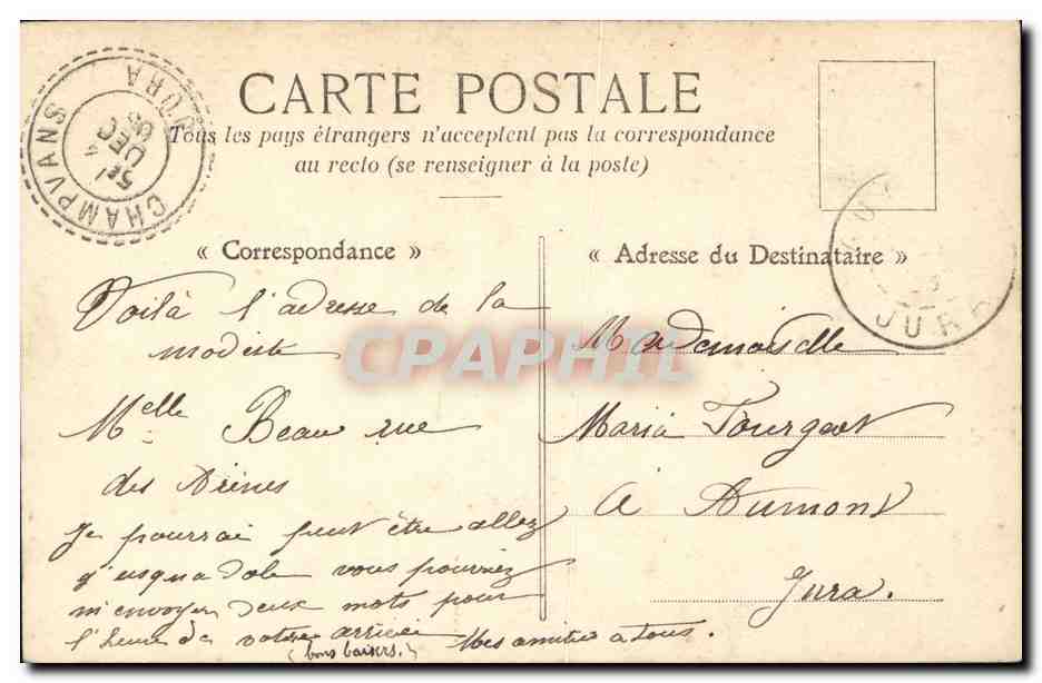 CPA Fantaisie Femme Le puits — Rückseite