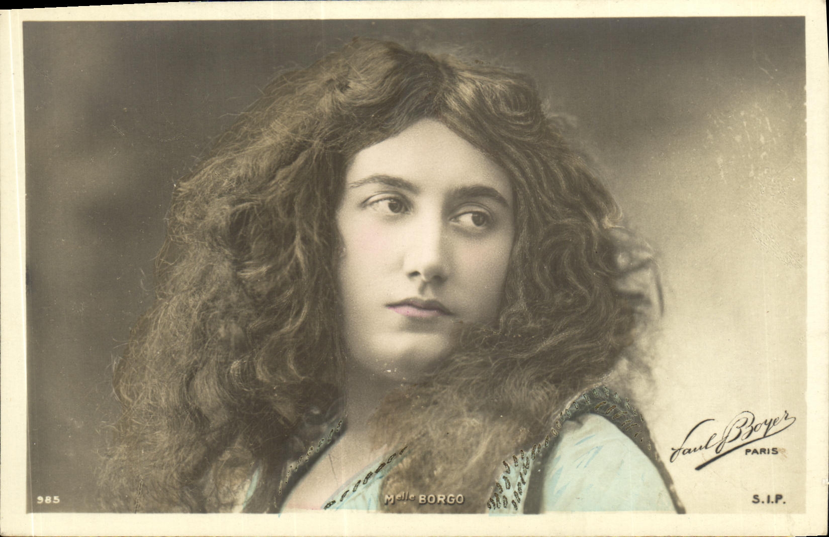 Melle BORGO — Retrato — Saul Boyer, París, S.I.P., n° 985