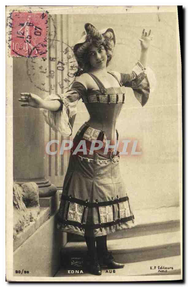 Edna Aug — Danseuse en costume d'époque — K.F. Editeurs PARIS