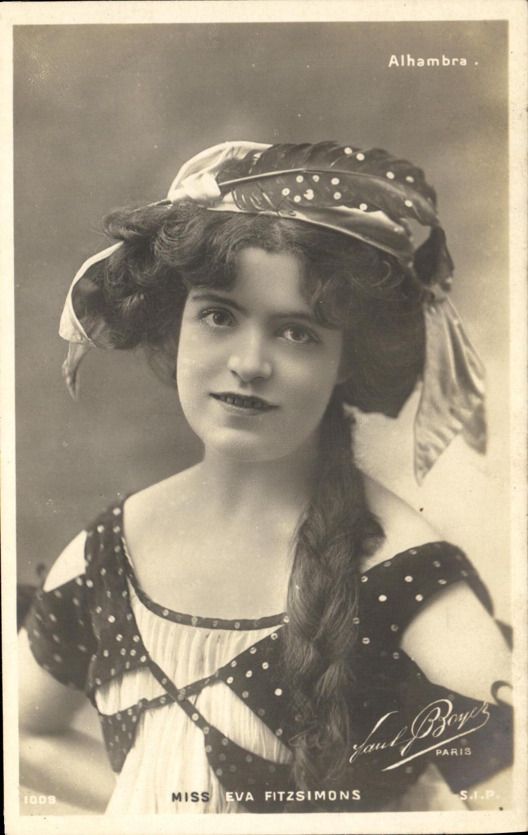 Miss Eva Fitzsimons — portrait — Saul Boyer, Paris, S.I.P., n° 1009