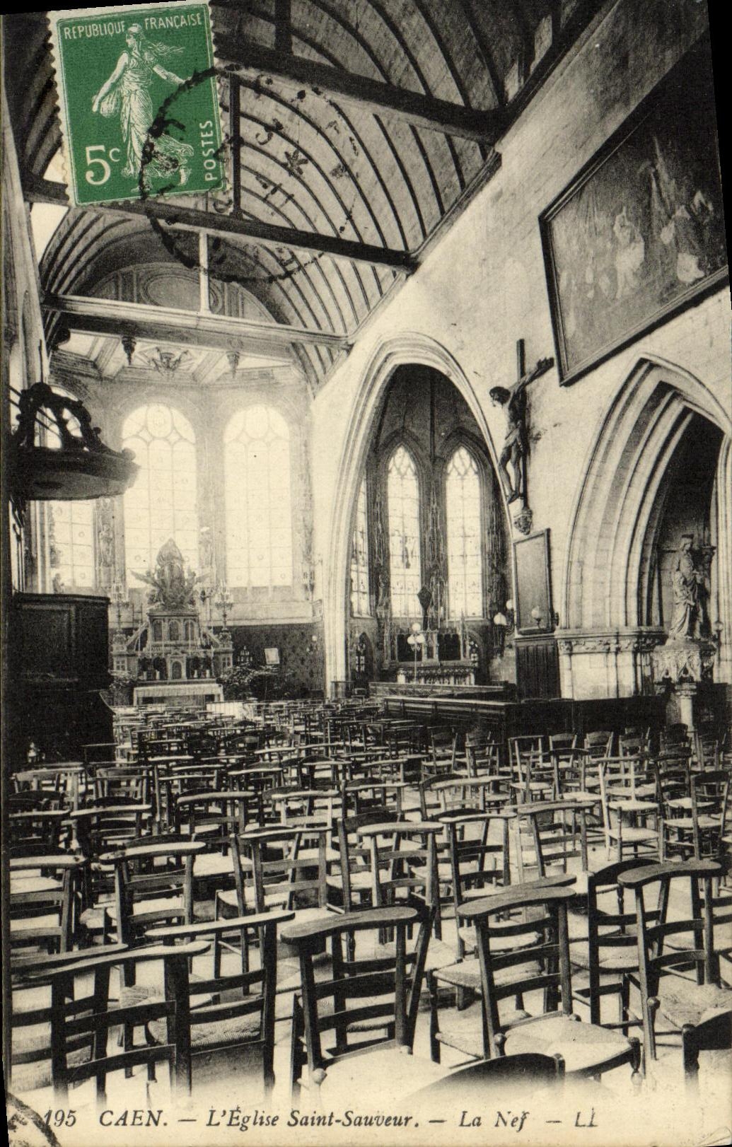 CPA Caen L Eglise St Sauveur La nef