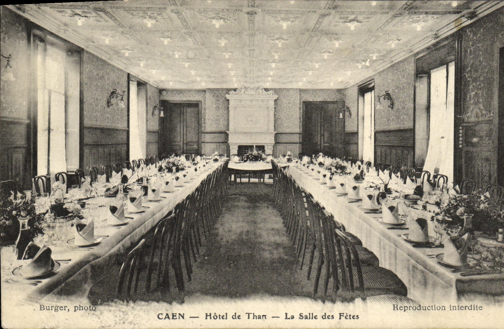 CAEN — Hôtel de Than — La Salle des Fêtes — Burger, photo
