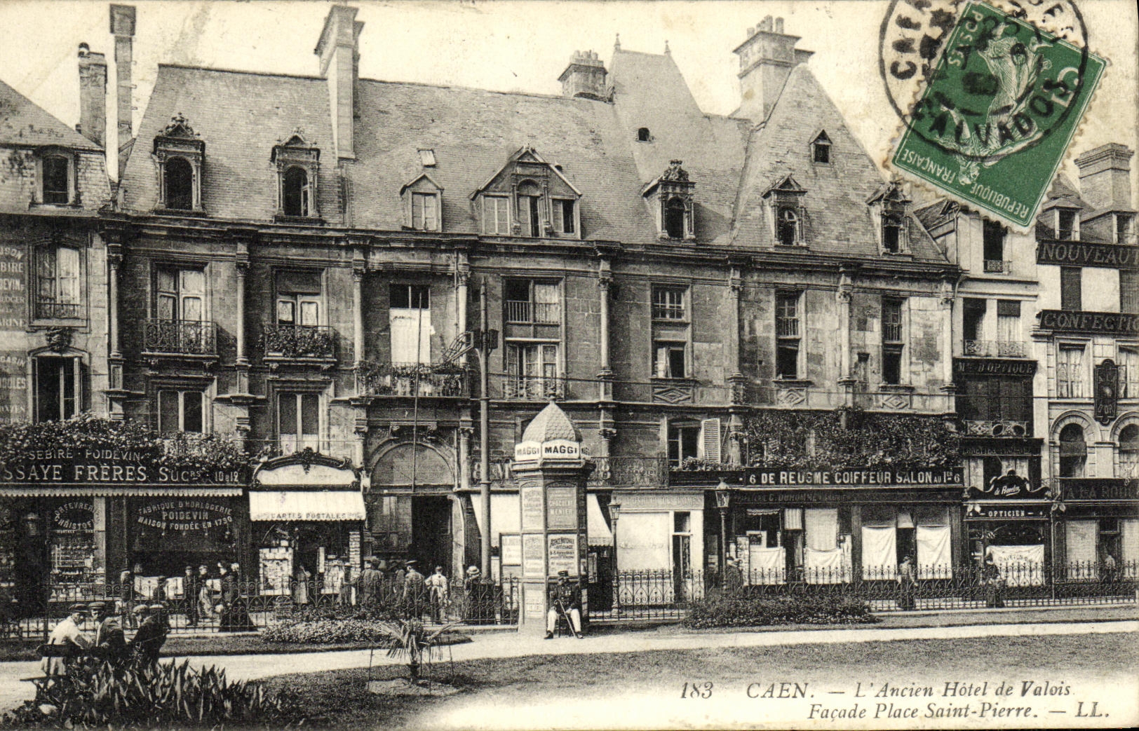 CPA Caen Ancien Hotel de Valois Facade place St pierre