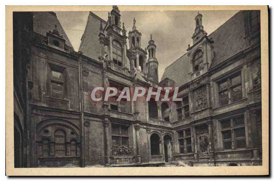 Caen — L'Hôtel d'Escoville — Chef-d'œuvre d'architecture française et de décoration italienne — Éditions Artistiques et Publicitaires CAEN (Calvados)