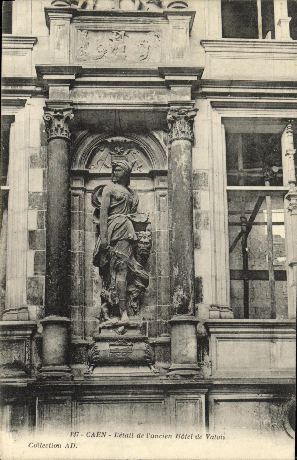 CPA Caen Detail de L Ancien Hotel de Valois