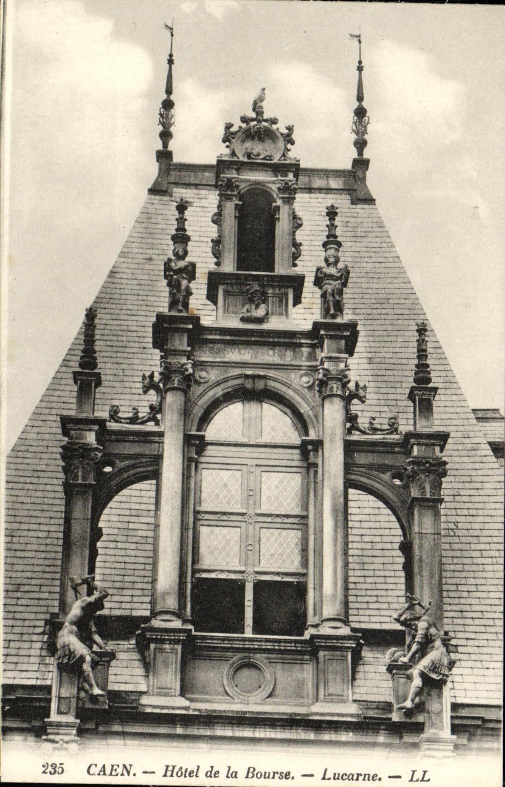 CPA Caen Hotel de la Bourse Lucarne