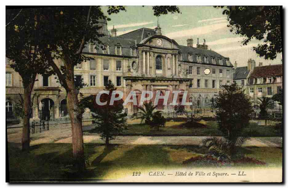 CPA Caen L Hotel de Ville et Square