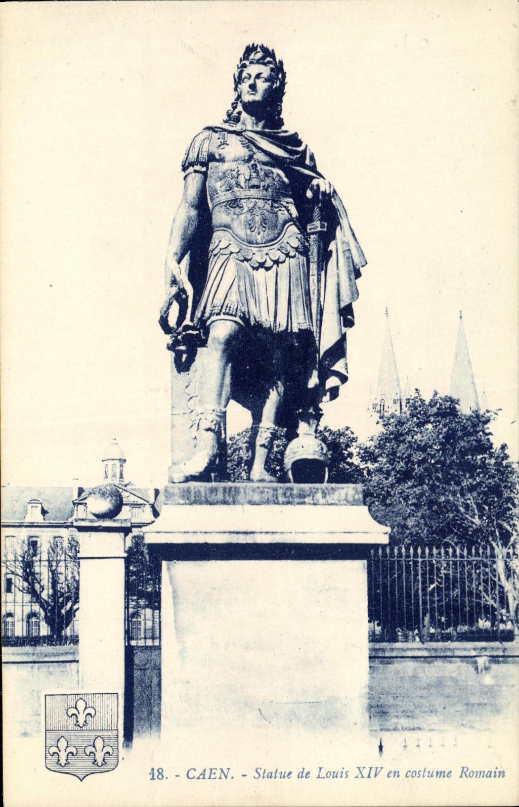 CPA Caen La Statue de Louis XIV en costume romain 