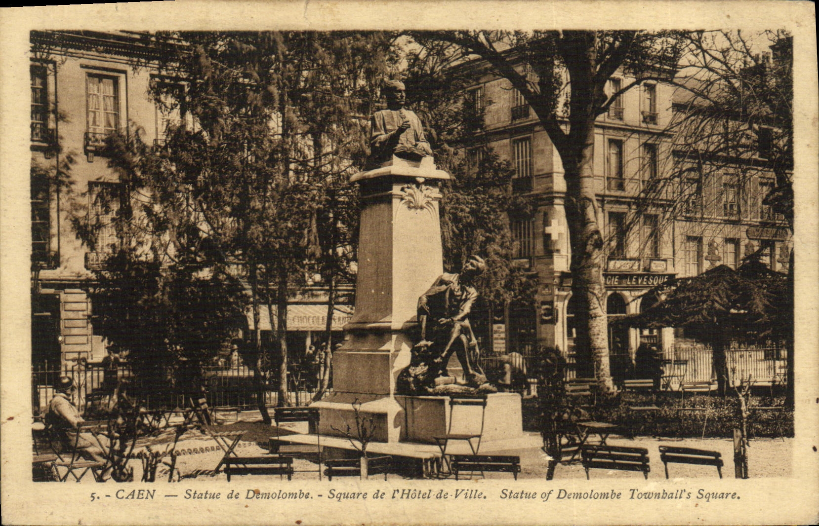 CPA Caen Statue de Demolombe Square de L Hotel de Ville