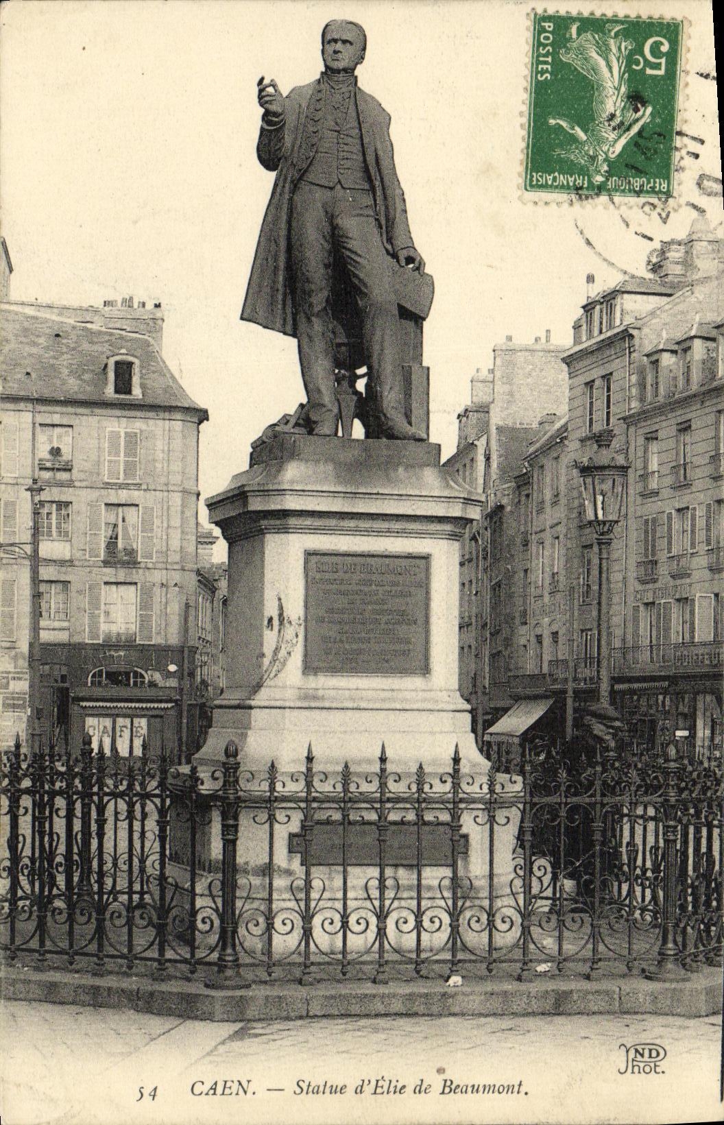 CPA Caen Statue d Elie de Beaumont