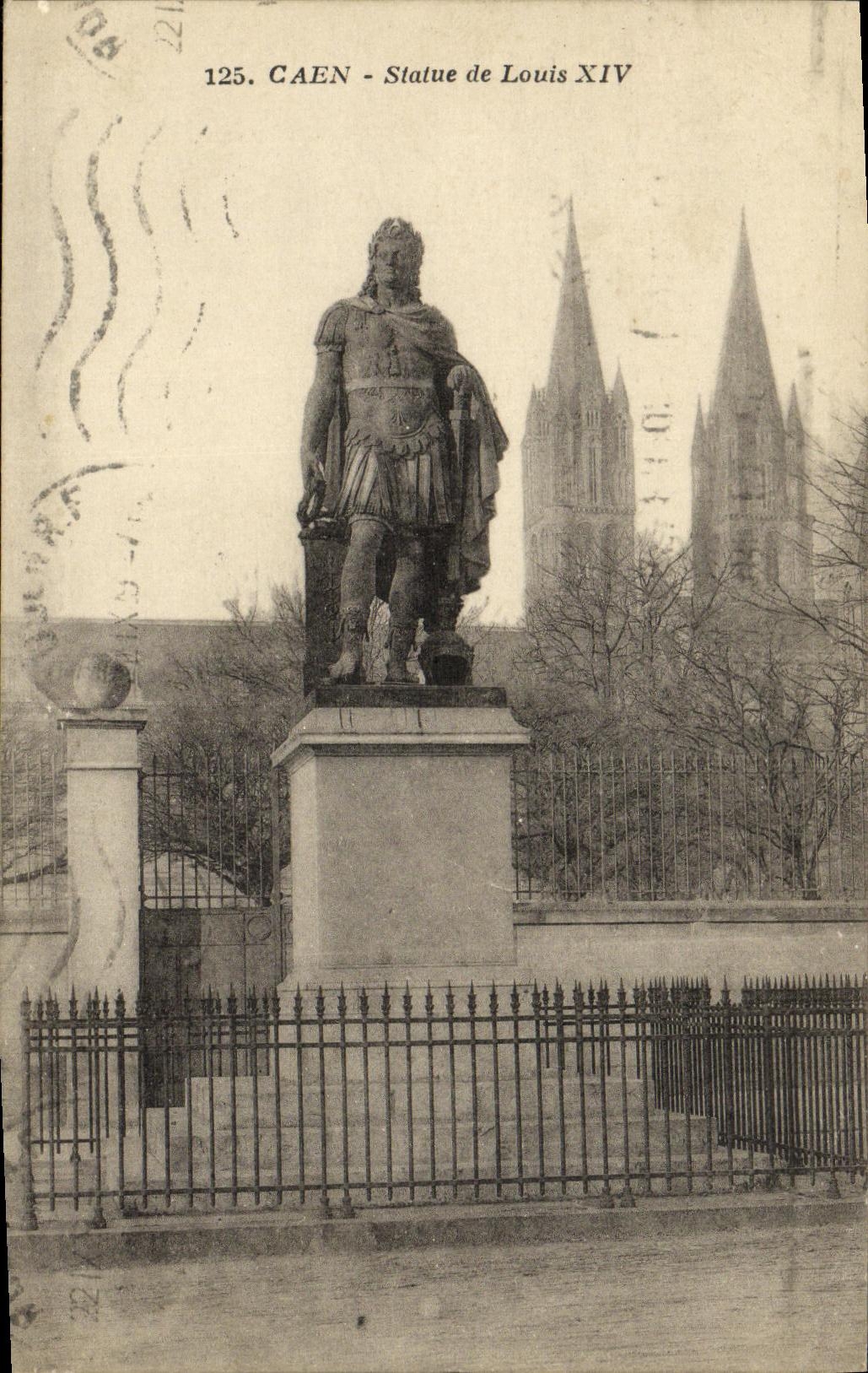 CPA Caen Statue de Louis XIV