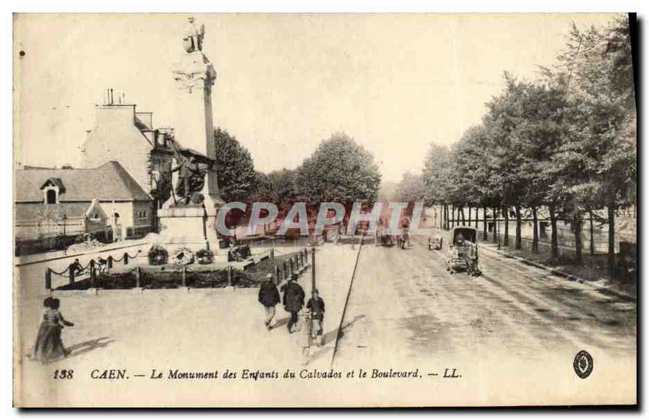 CPA Caen Monument des Enfants du Calvados et le Boulevard