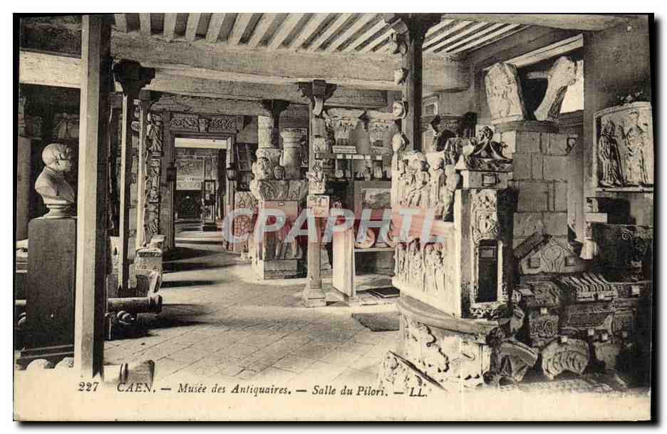 Caen — Musée des Antiquaires — Salle du Pilori — LL.