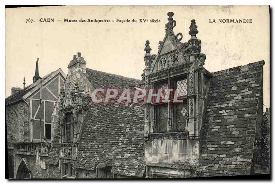 CPA Caen Musee des Antiquaires Facade du 15eme