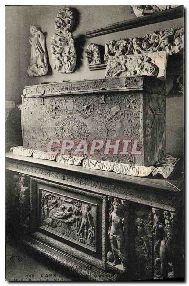 CPA Caen Musee des Antiquaires Malle royale