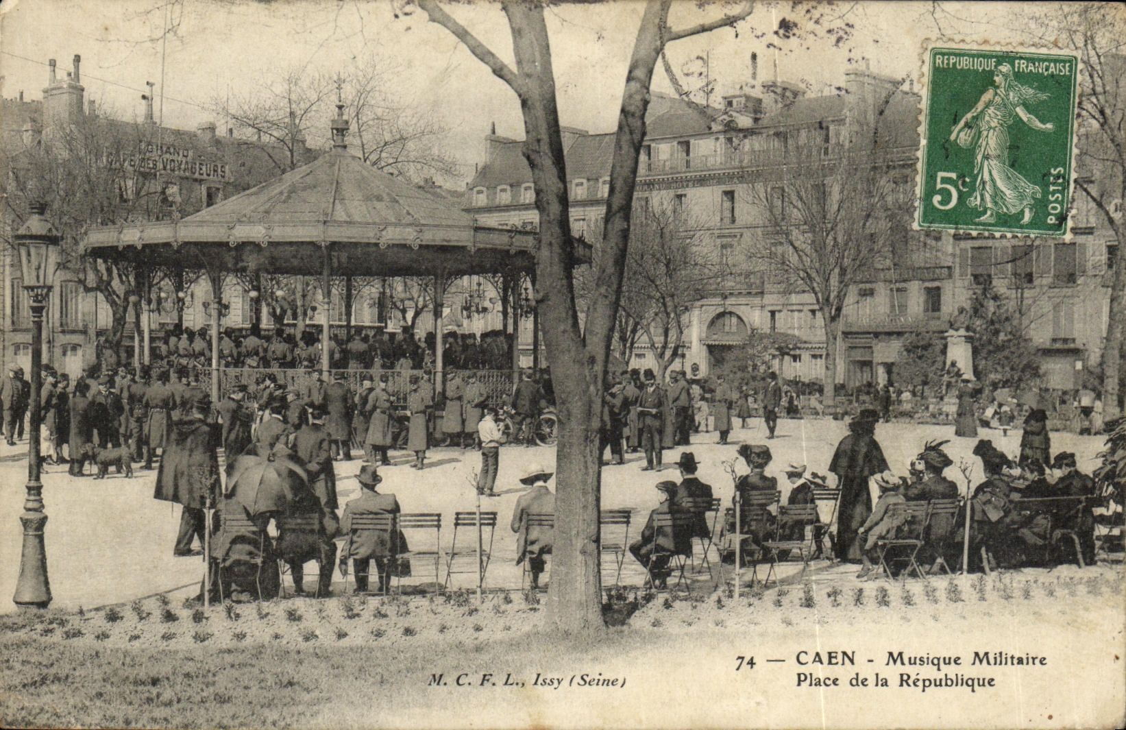 CPA Caen Musique Militaiire Place de la Republique