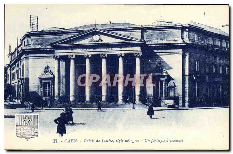CAEN - Palais de Justice, style néo-grec - Un péristyle à colonnes