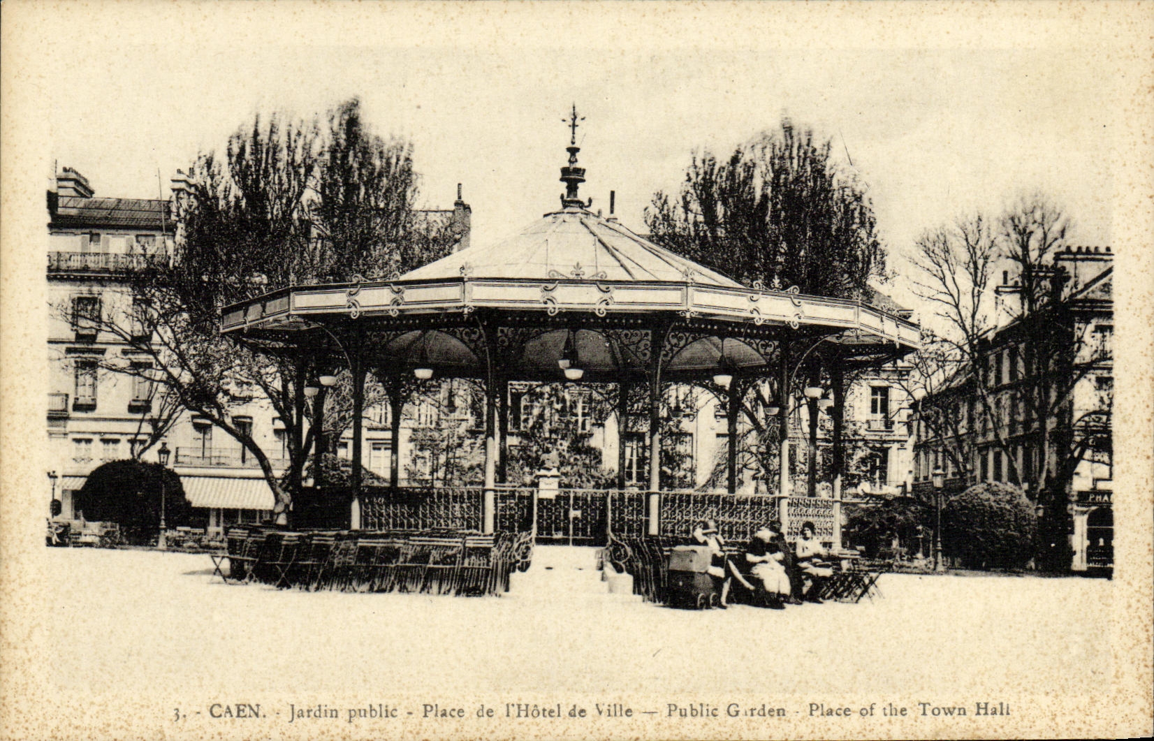 CPA Caen Jardin Public Place de L Hotel de Ville