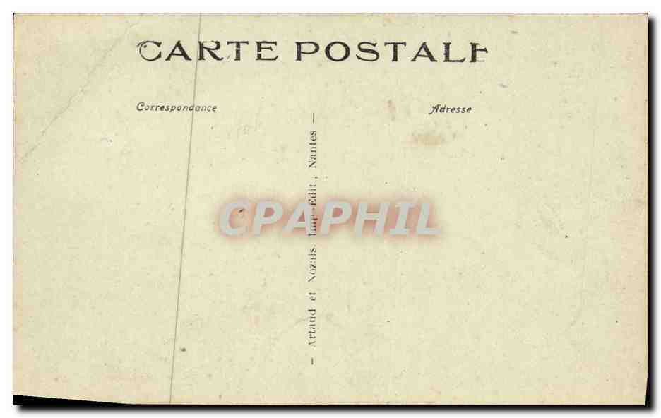 CPA Caen La Place de la Republique Au Fond Eglise Notre Dame Taxis — Verso