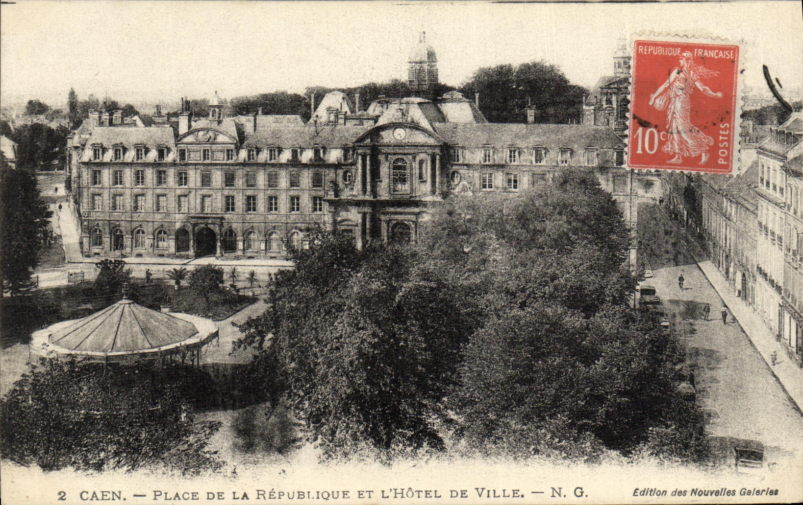 CPA Caen Place De La Repubique Et L Hotel De Ville