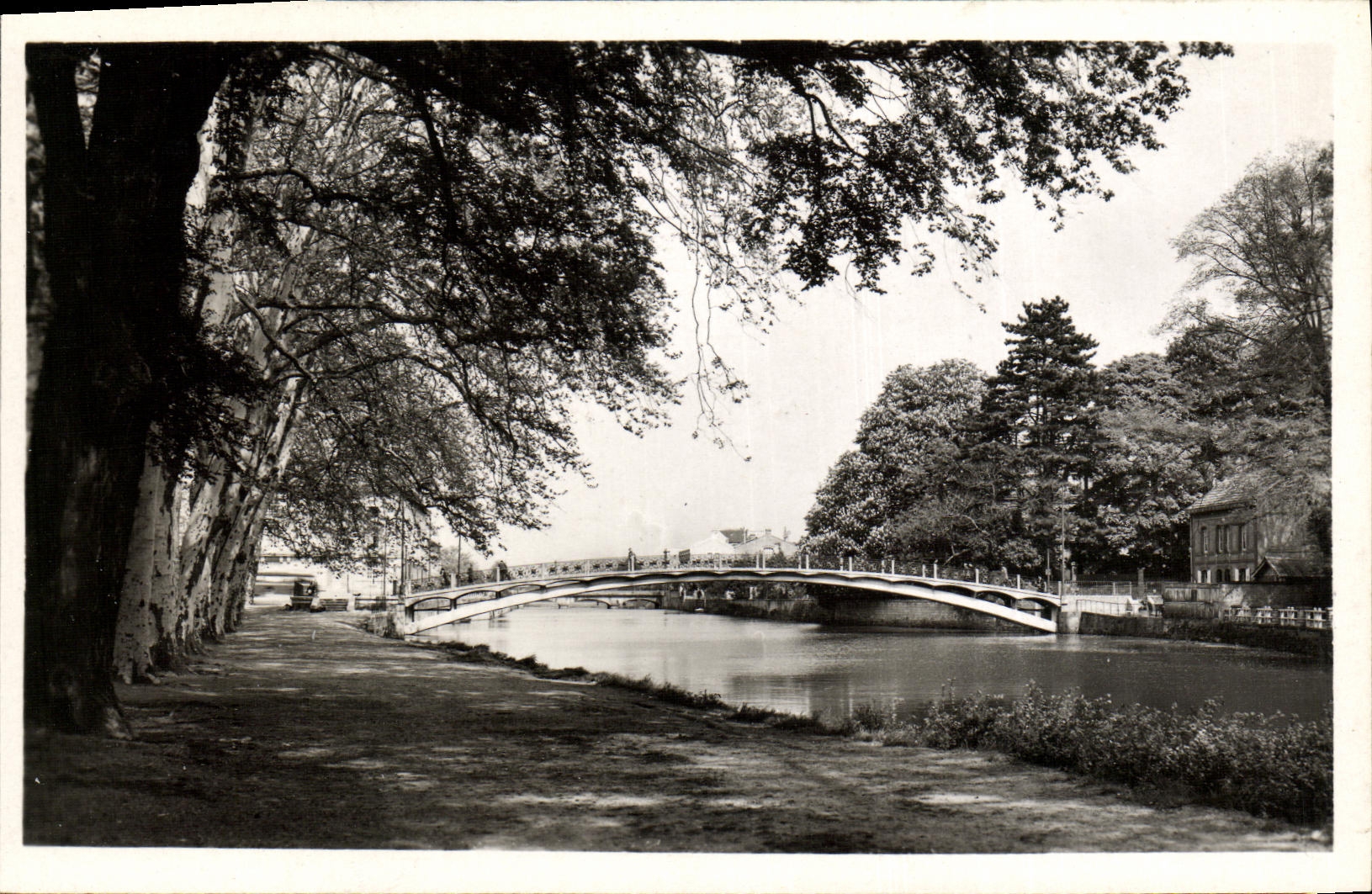 CPSM Caen La Nouvelle Passerelle sur L Orne