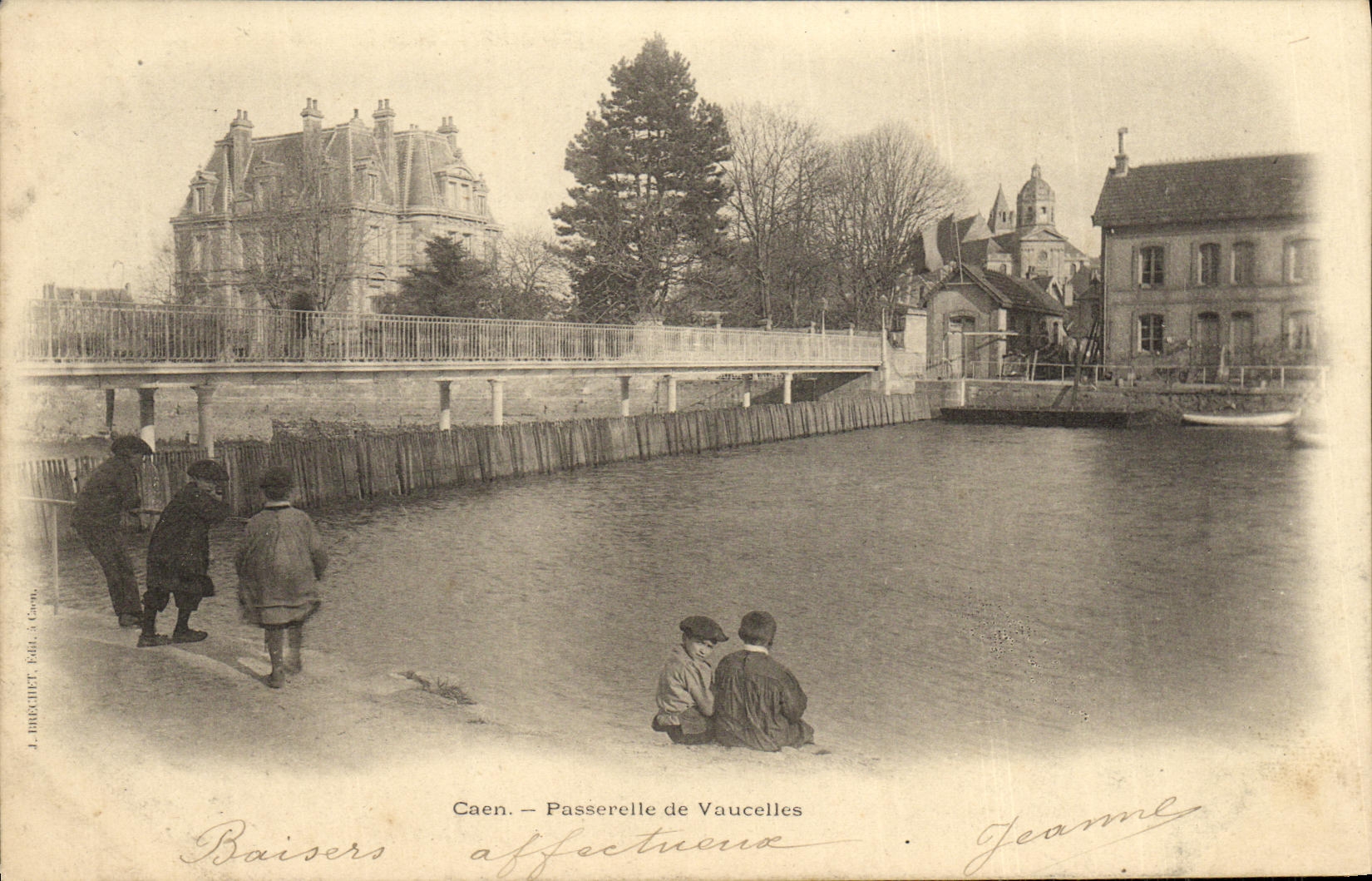 CPA Caen La Passerelle de Vaucelles Enfants