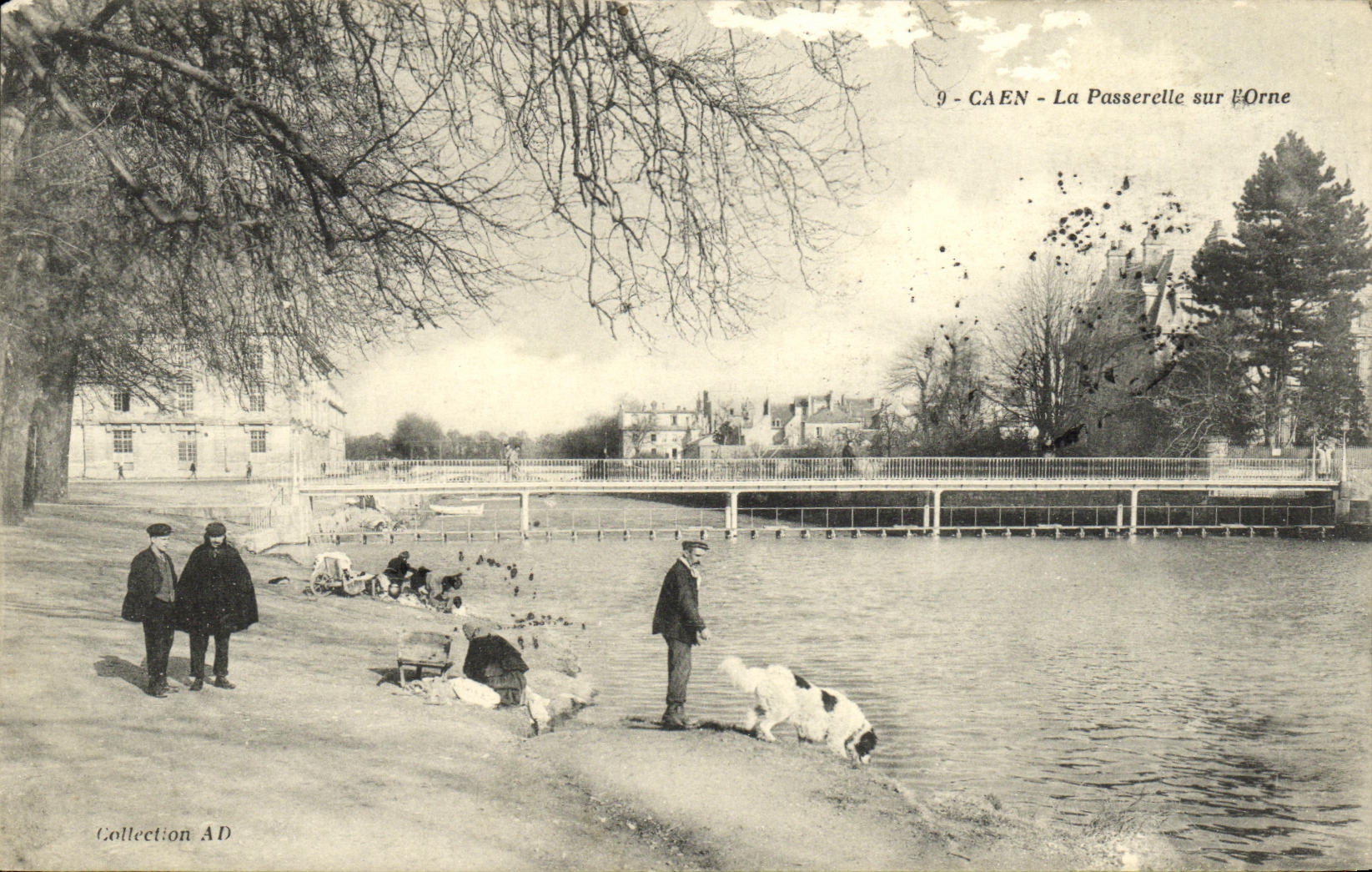 CPA Caen La Passerelle sur L Orne
