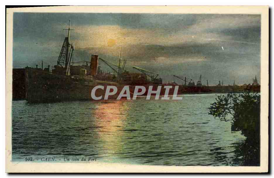 CPA Caen Un coin du port Bateaux 