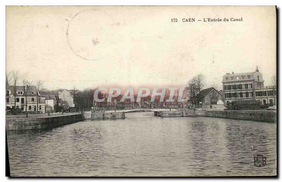 CPA Caen L Entree du Canal