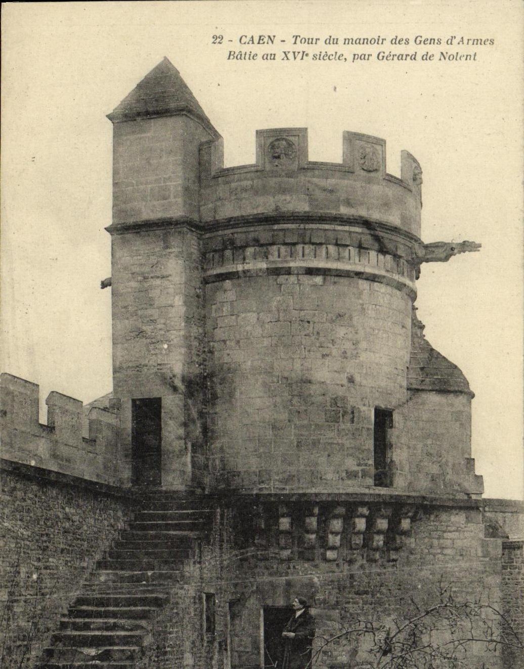 CPA Caen La Tour du Manoir des Gens d Armes Gerard de Nolent