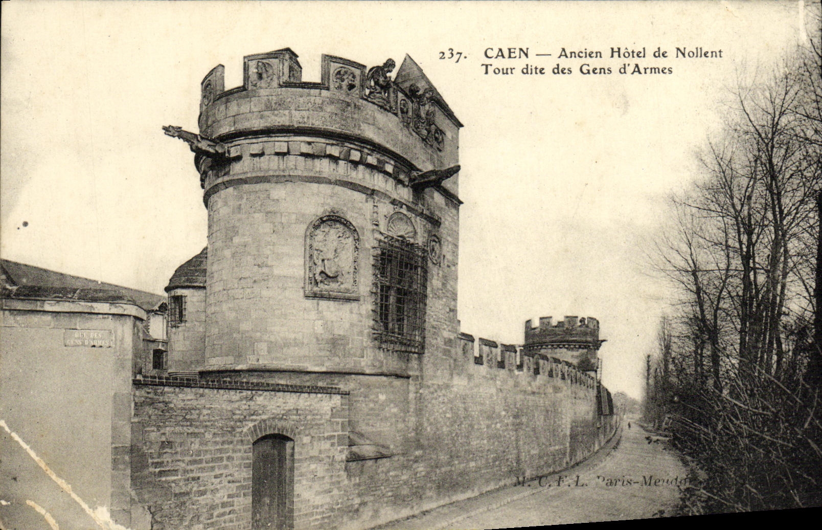 CPA Caen Ancien Hotel De Nollent La Tour dite des Gens d Armes