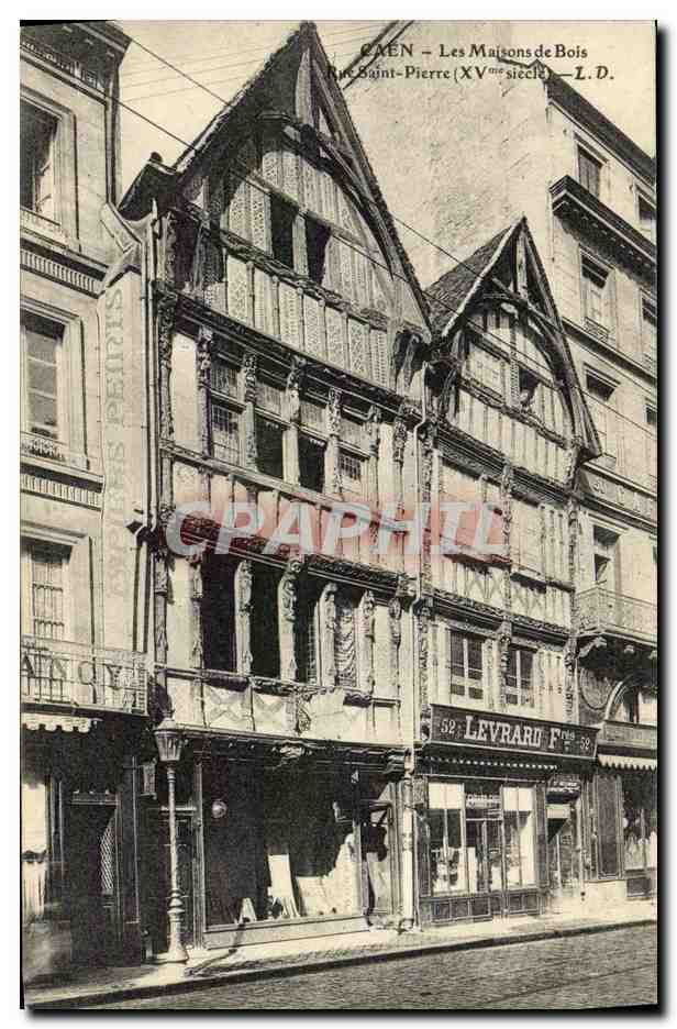 CPA Caen Maisons de Bois Rue Saint Pierre Levrard