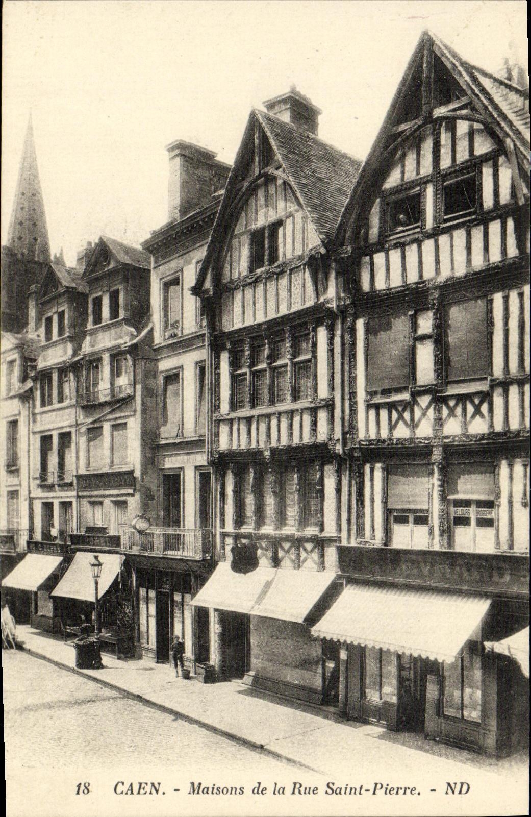 CPA Caen Maisons Rue Saint Pierre Levrard