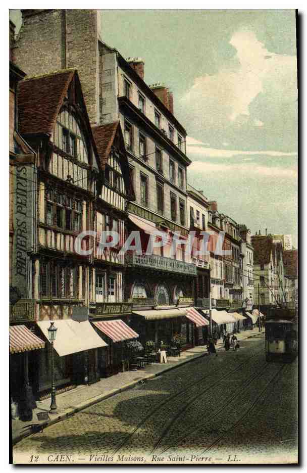 CPA Caen Vieilles Maisons Rue Saint Pierre Levrard