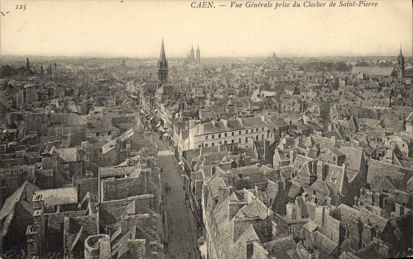 CPA Caen Vue Generale Prise du Clocher de Saint Pierre