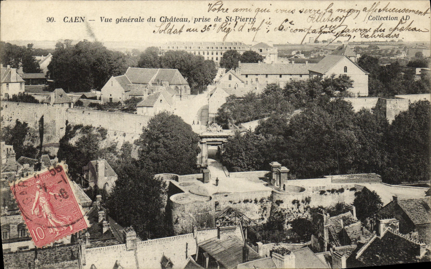 CPA Caen Vue Generale du Chateau prise de St Pierre