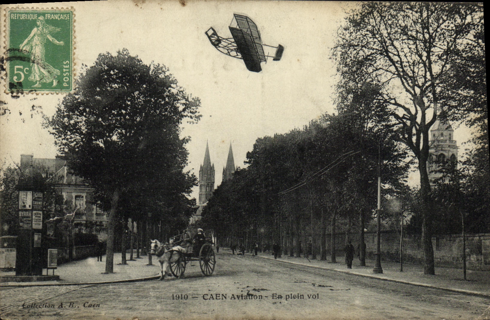 CPA Caen Aviation En Plein Vol Avion