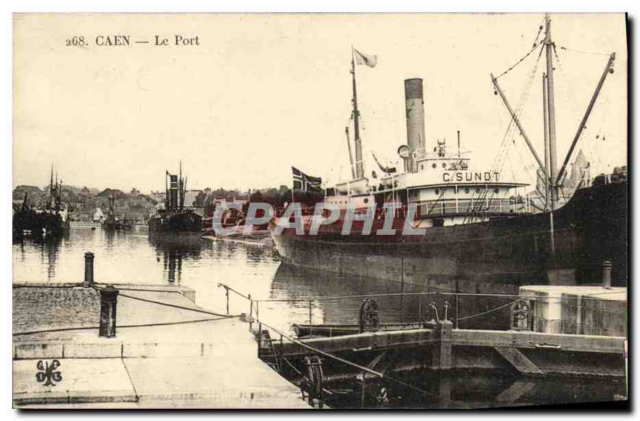 CPA Caen Le Port Bateau Sundt