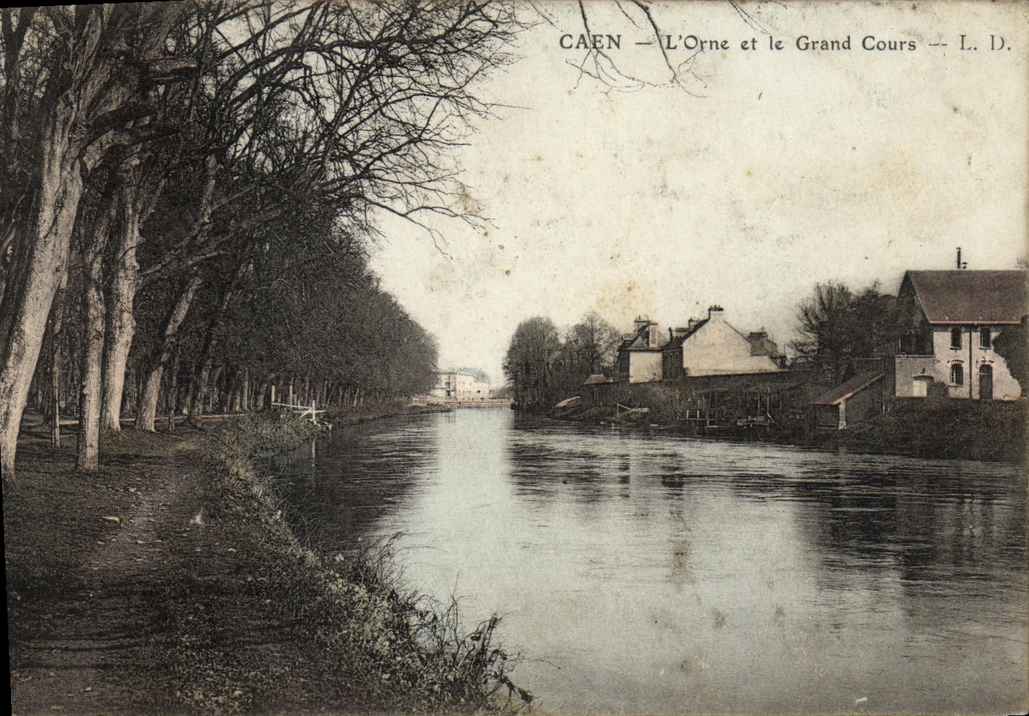 CPA Caen L Orne et le Grand Cours