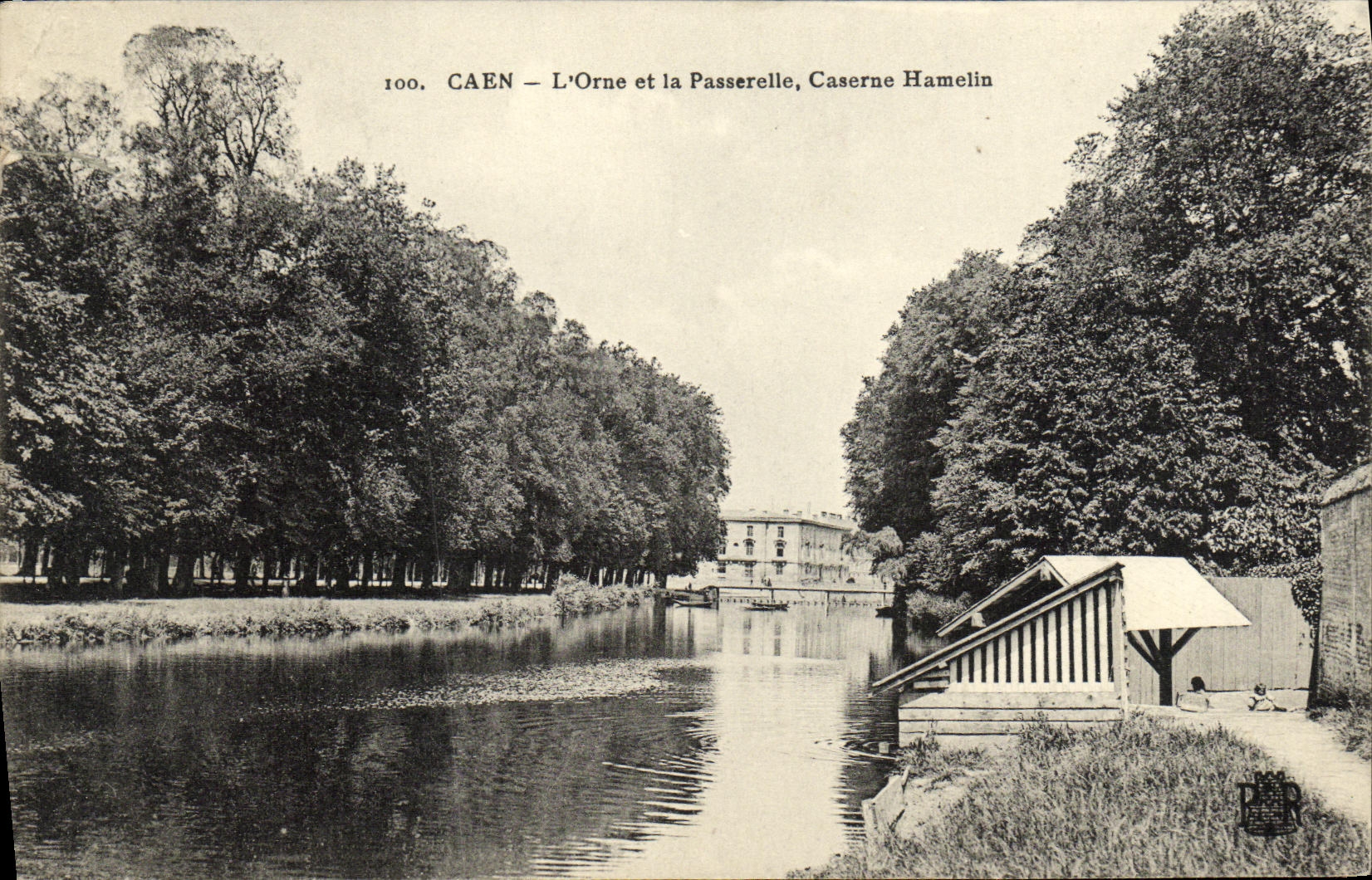 CPA Caen L Orne et la Passerelle Caserne Hamelin Militaria