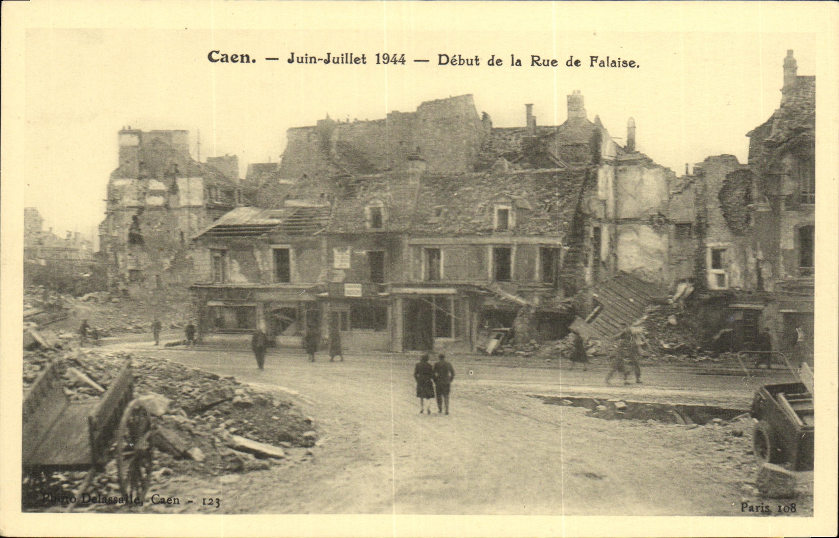 CPA Caen Juin Juillet 1944 Debut de la Rue de Falaise Militaria