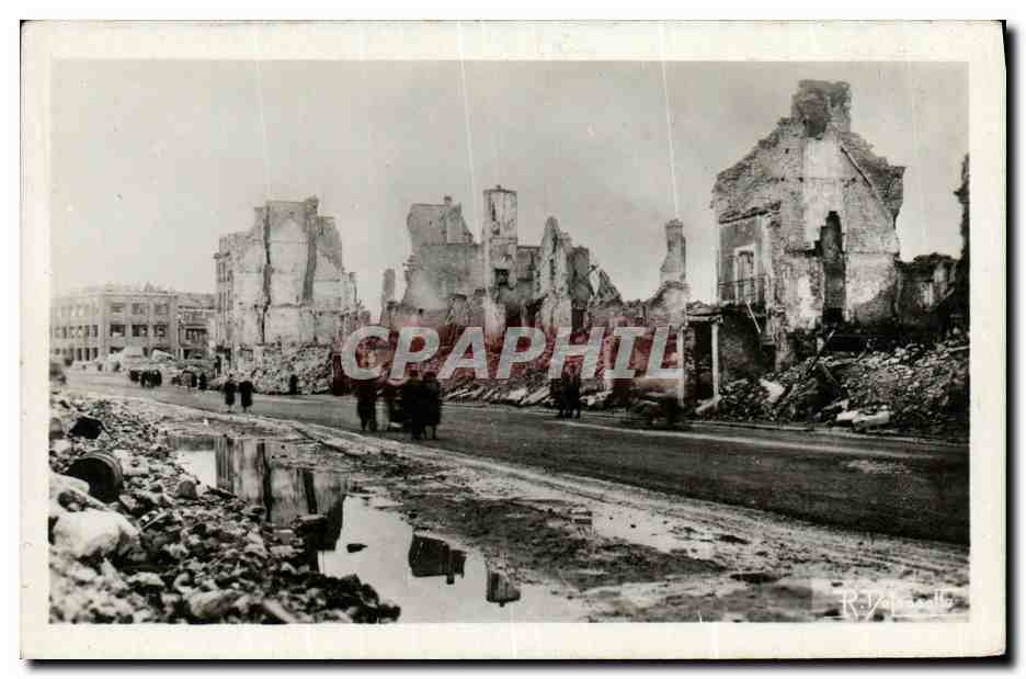 Rue de Vaucelles à Caen — juin-juillet 1944 — Photo Delassalle, Caen