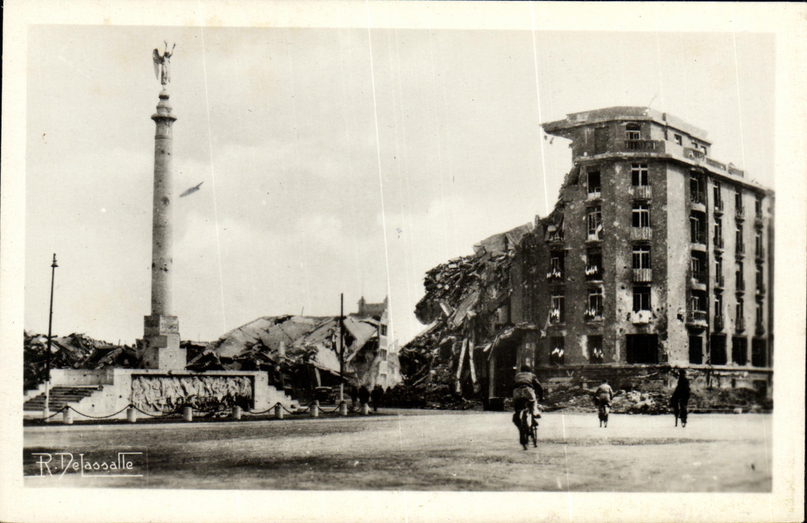 CPA Caen Juin Juillet 1944 Militaria Hotel Malherbe ex Kommandantur