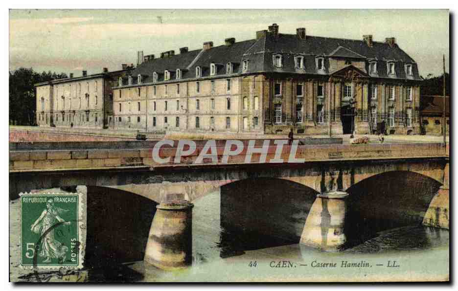 CPA Caen La Caserne Hamelin Militaria