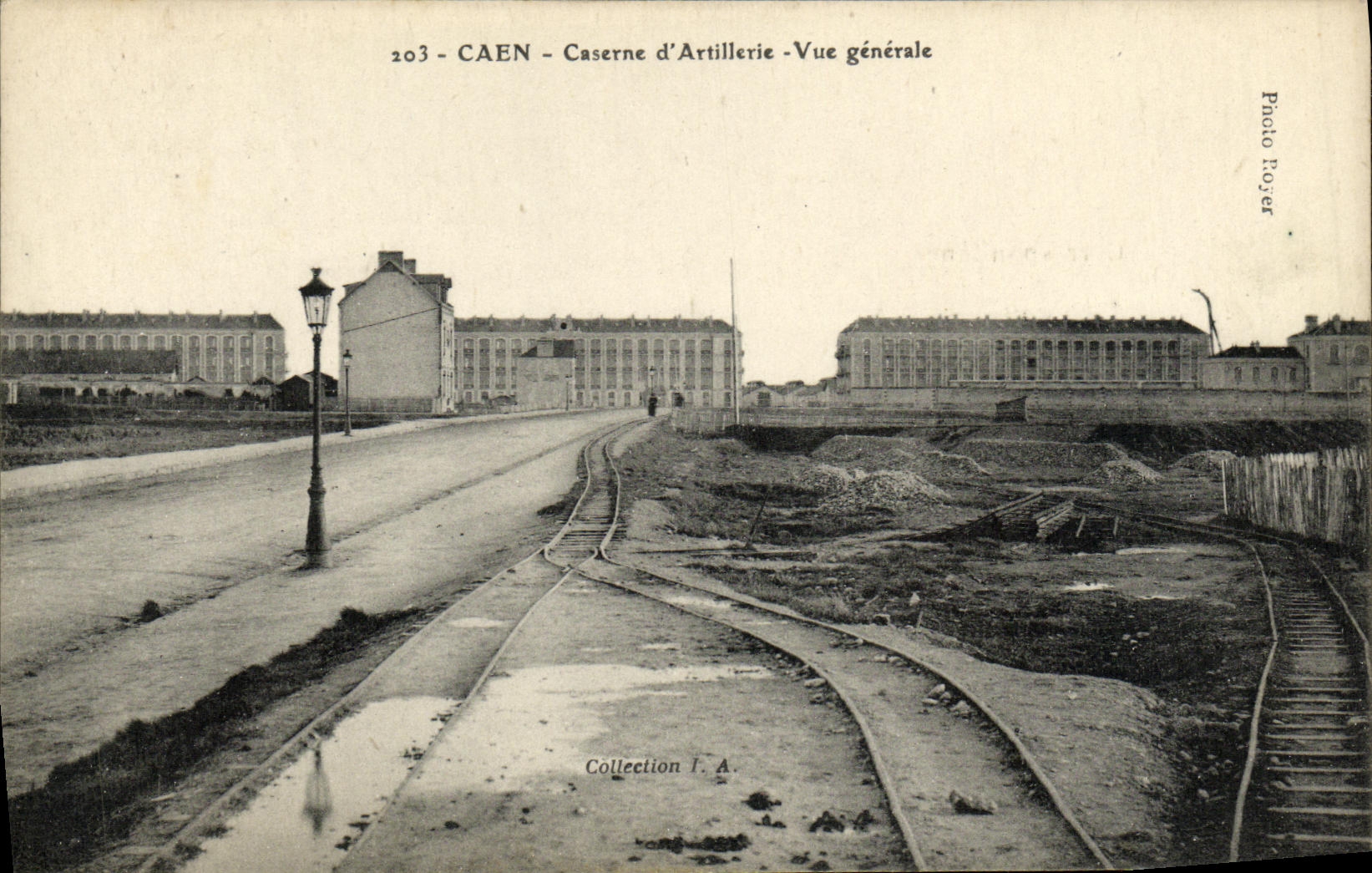 CPA Caen Caserne d Artillerie Vue generale Militaria