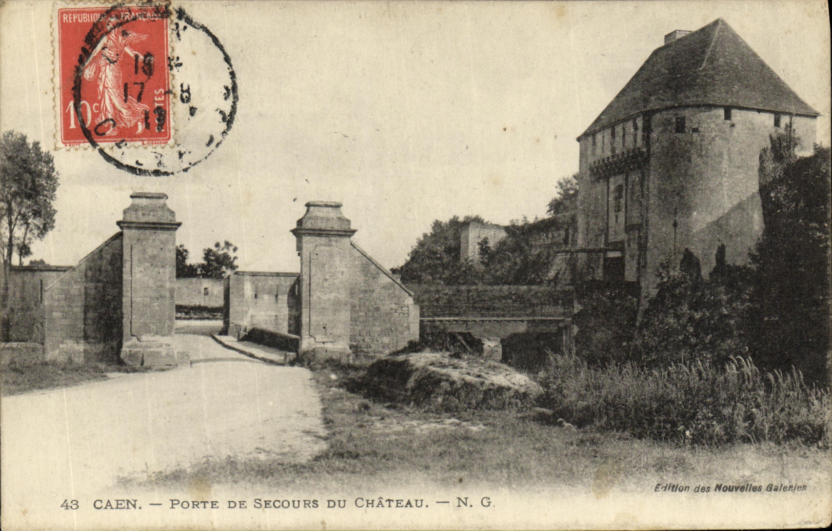 CPA Caen Porte de secours du Chateau